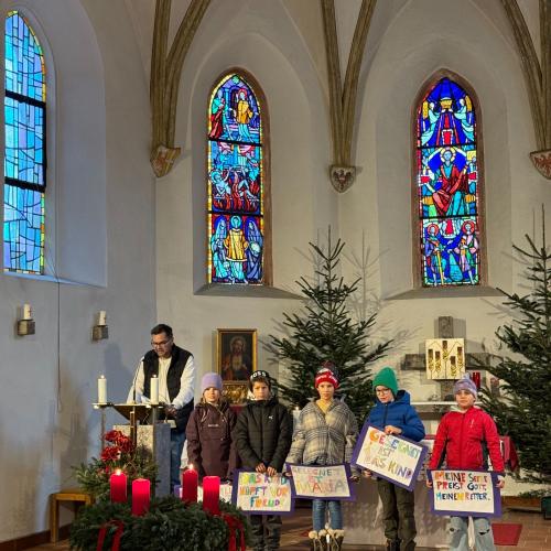 Vorweihnachtszeit in der VS Baumkirchen